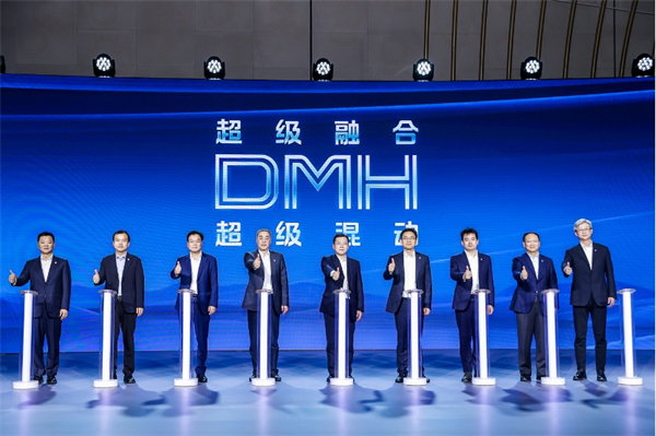 “入门即享长续航大动力” 荣威D5X DMH限时权益价10.98万起，插混SUV市场迎来“价值王者”