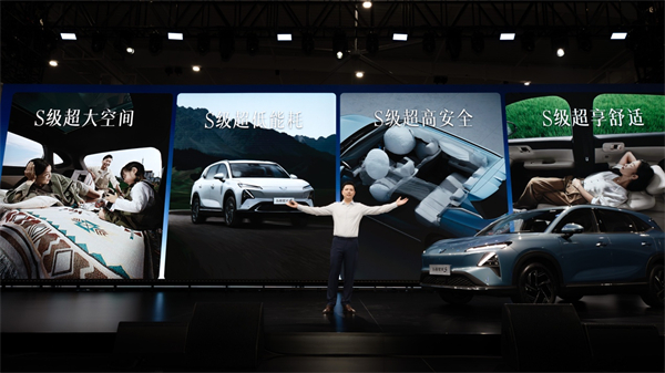 售价9.98万元起，五菱星光S 